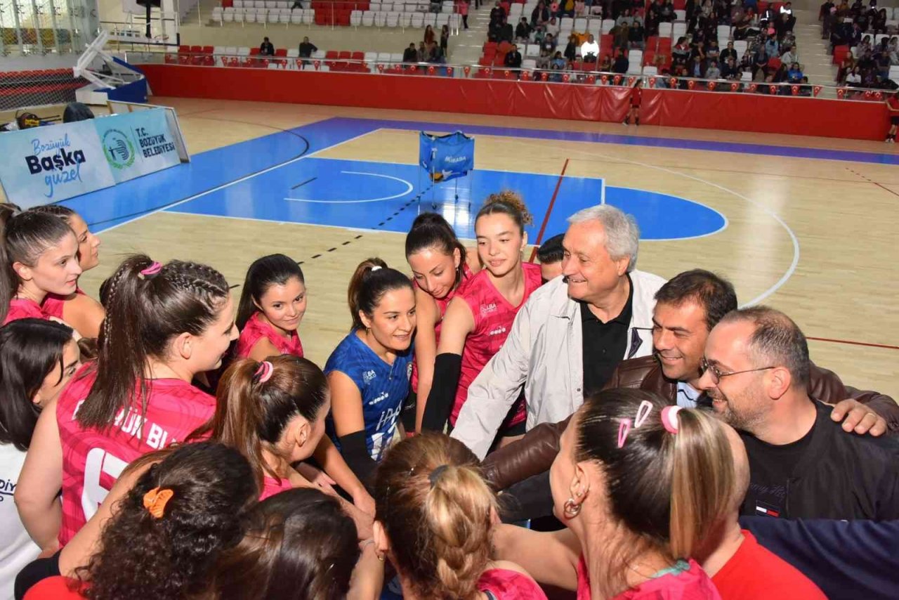 “Bizim Kızlar” 3. haftada 3. galibiyetlerini aldı