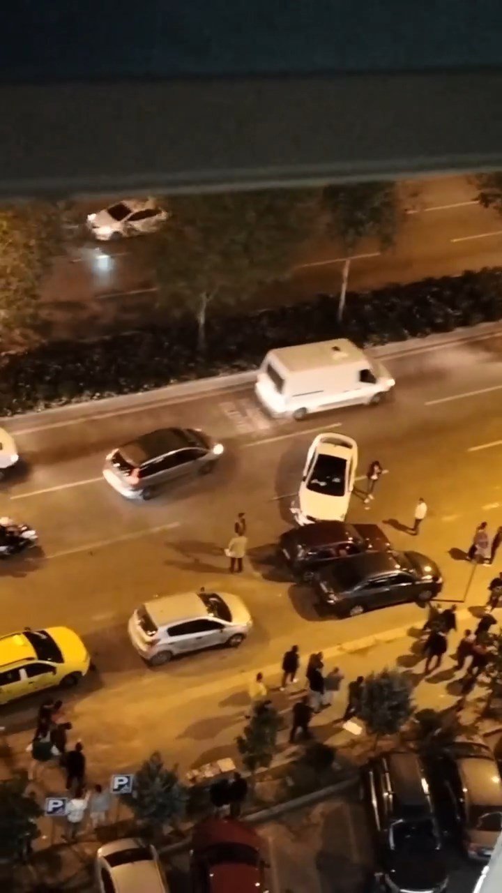 Bursa’da kaza sonucu meydana gelen kavga kameralara yansıdı