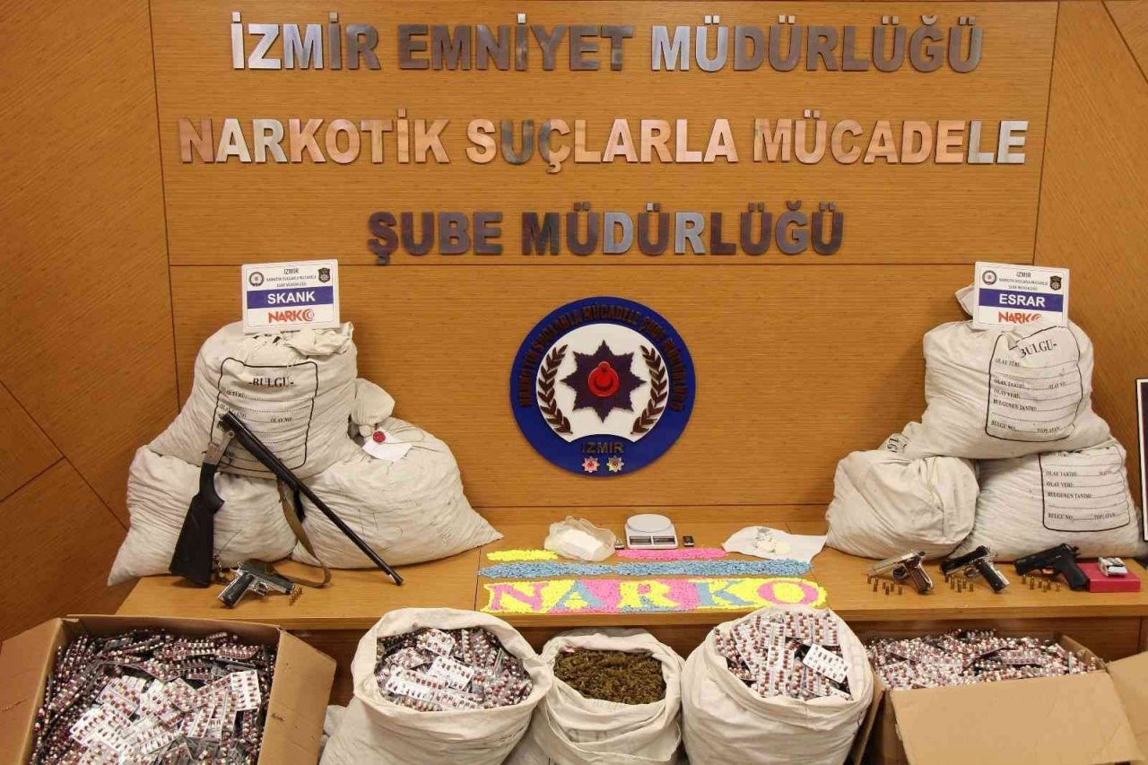 İzmir’de son 1 ayda 325 zehir taciri tutuklandı