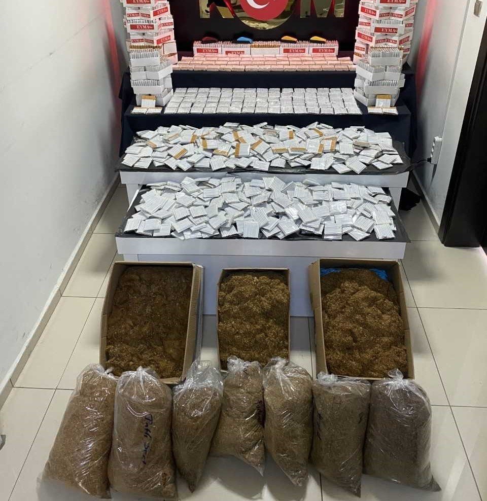 Kaçakçılık operasyonunda binlerce malzeme ele geçirildi