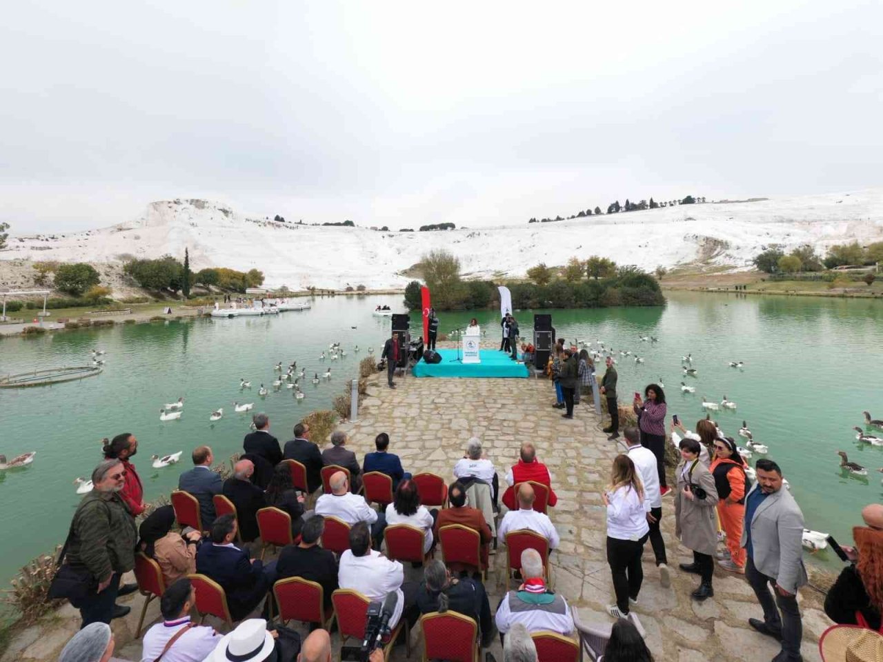 Dünyanın dört bir yanından gelen ünlü şefler, Pamukkale’de yarıştı