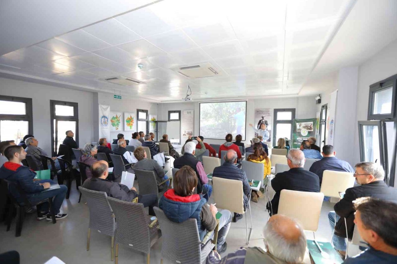 Efes Tarlası Yaşam Köyünde çiftçi eğitimleri başladı