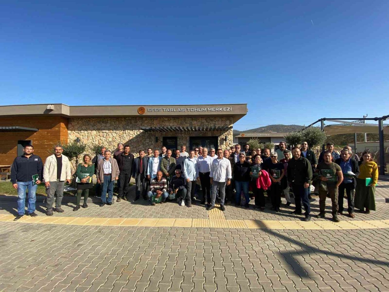 Efes Tarlası Yaşam Köyünde çiftçi eğitimleri başladı
