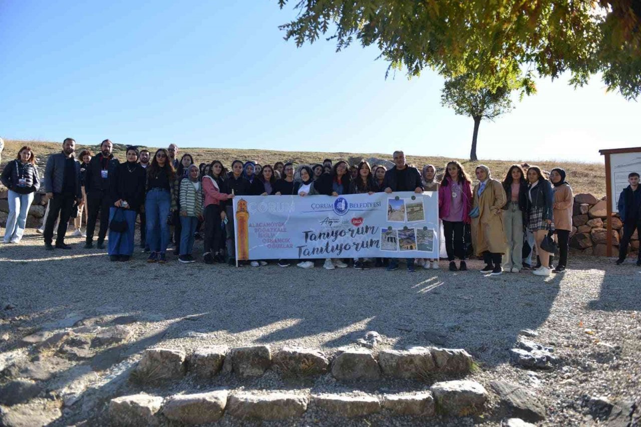 Üniversite öğrencileri kentin gönüllü tanıtım elçisi oldu