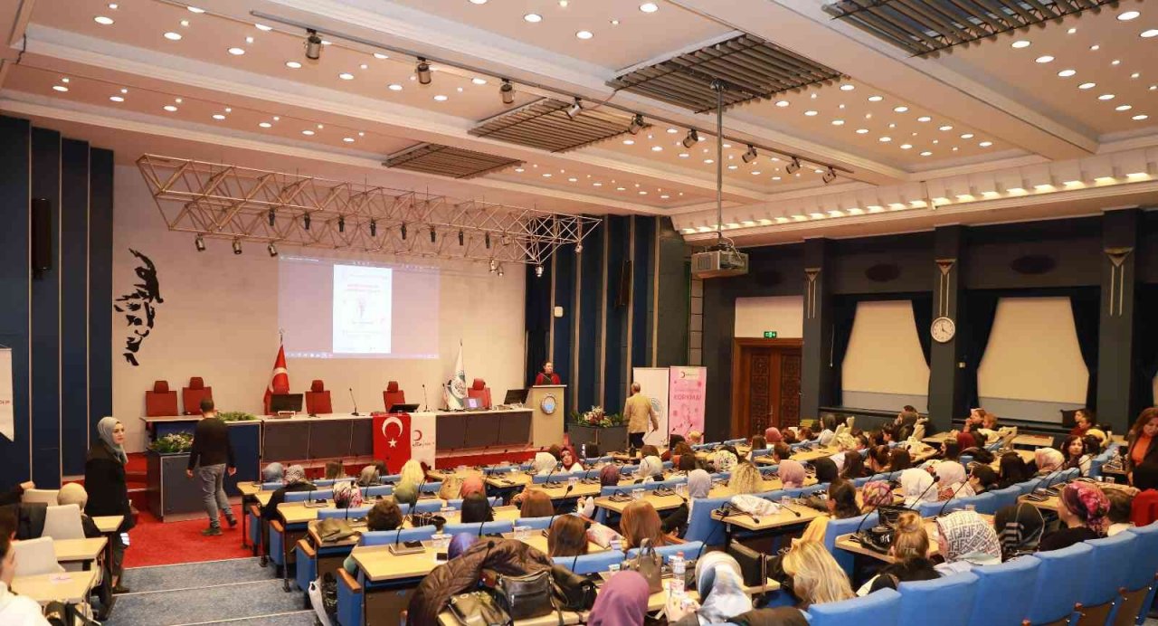 Büyükşehir ile Kızılay Hastanesi işbirliğinde meme kanseri semineri