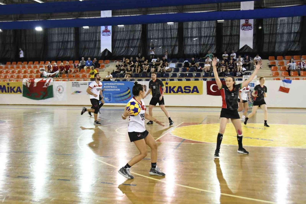 Kemer’de korfbol heyecanı sona erdi