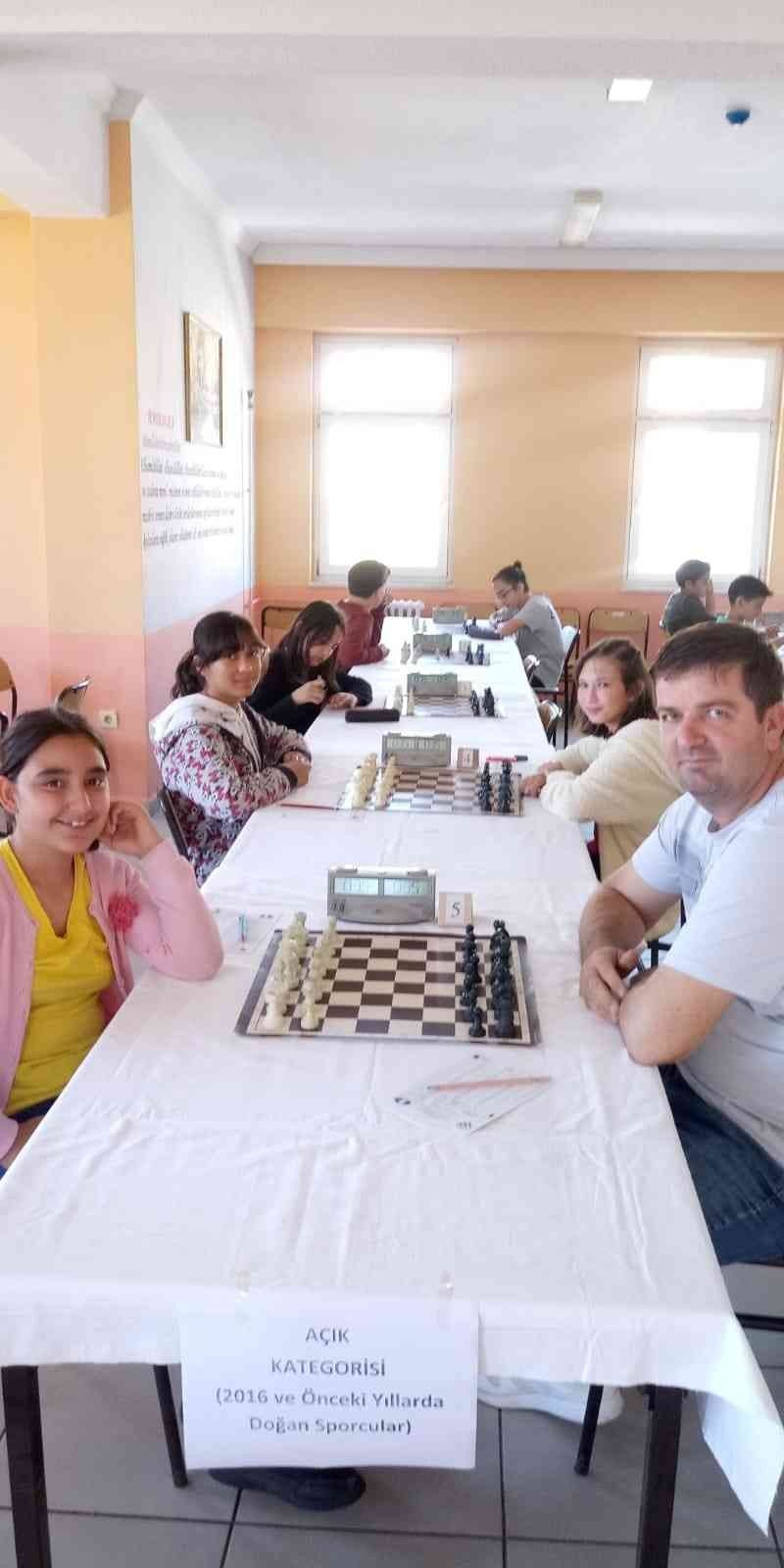 Köyceğiz’de satranç turnuvası düzenlendi