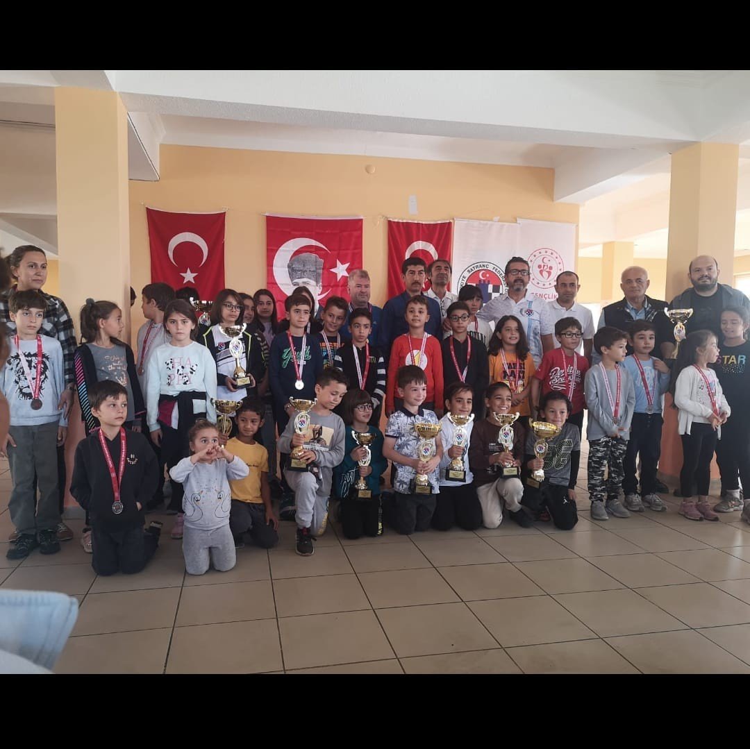 Köyceğiz’de satranç turnuvası düzenlendi