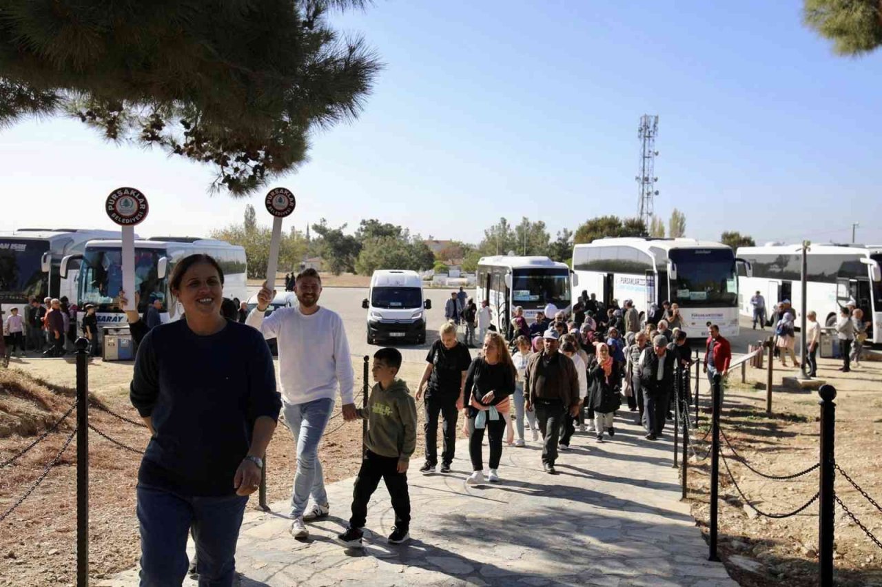 Başkan Çetin, şehit aileleri ile birlikte Çanakkale’de