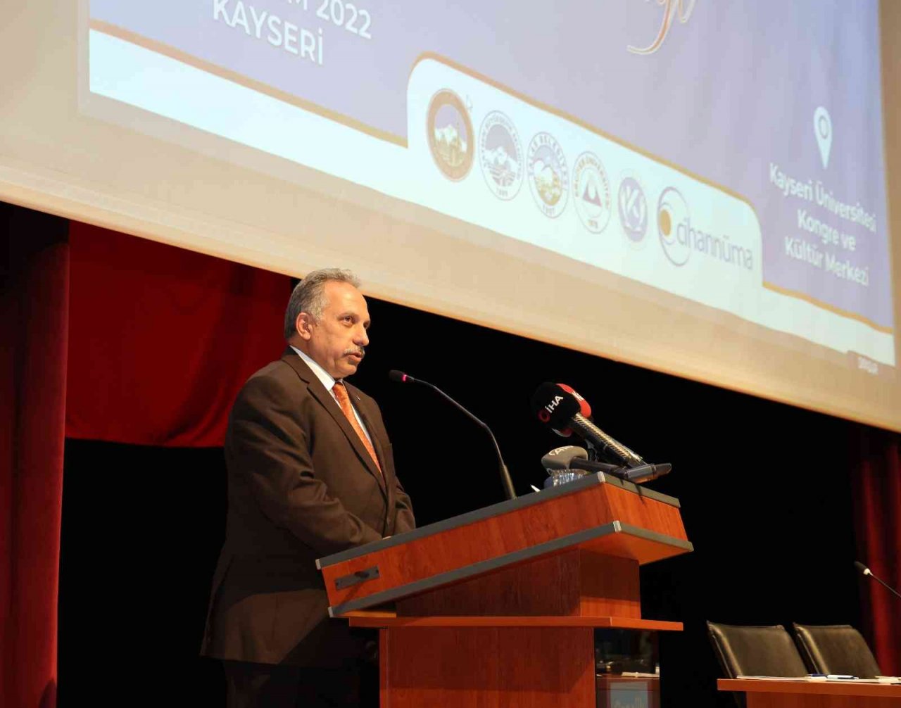 Başkan Yalçın: "Aile ve gençlik üzerine hain bir saldırı var"