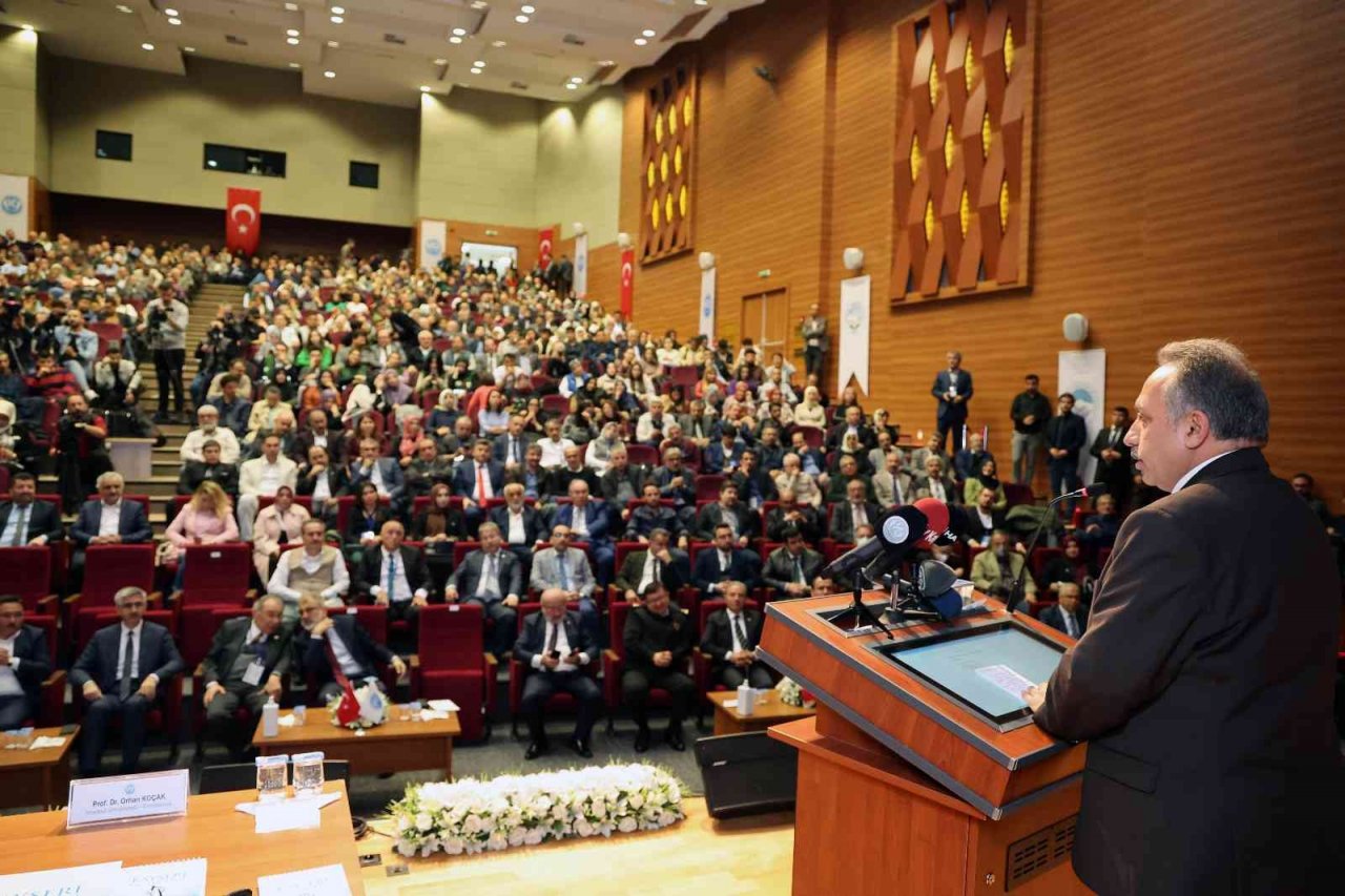 Başkan Yalçın: "Aile ve gençlik üzerine hain bir saldırı var"