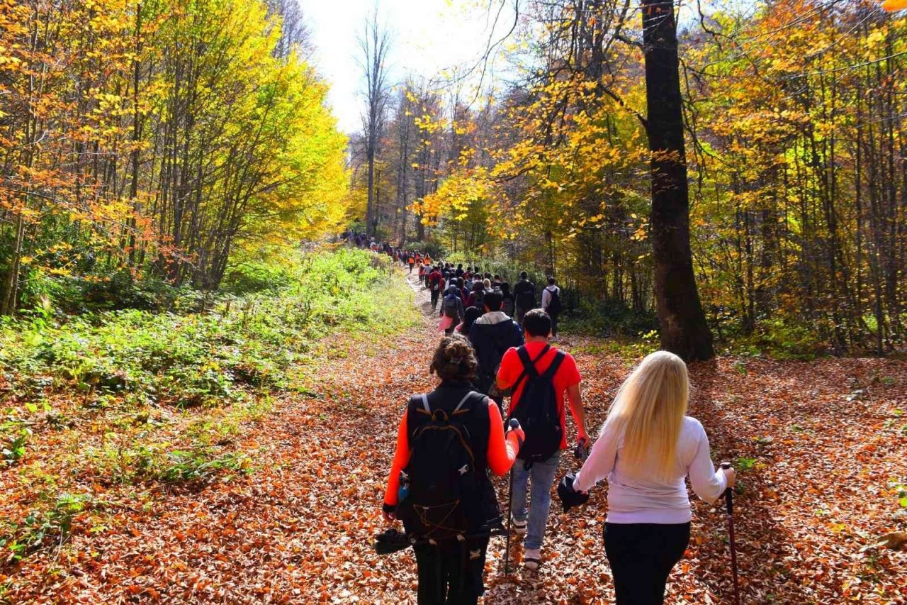 Yenice ormanlarını turizme kazandırmak için doğa yürüyüşü düzenlendi