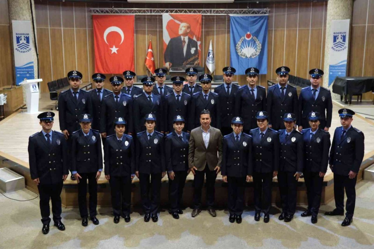 Adaylık süreçleri tamamlanan zabıtalar yemin etti