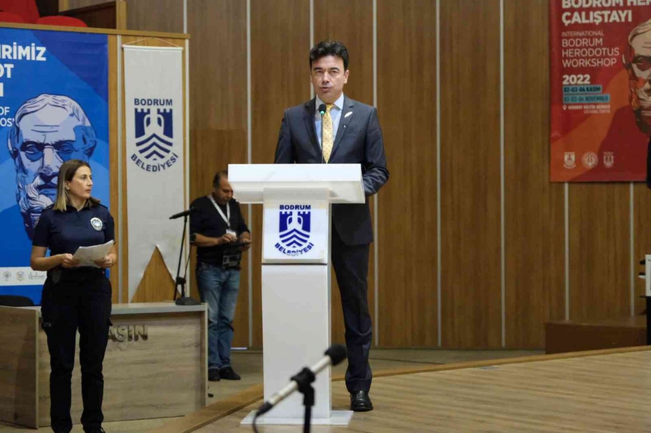 Adaylık süreçleri tamamlanan zabıtalar yemin etti