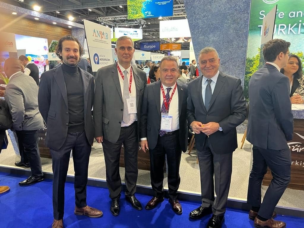 Başkan Böcek, WTM Londra Turizm Fuarında Antalya’yı tanıtıyor
