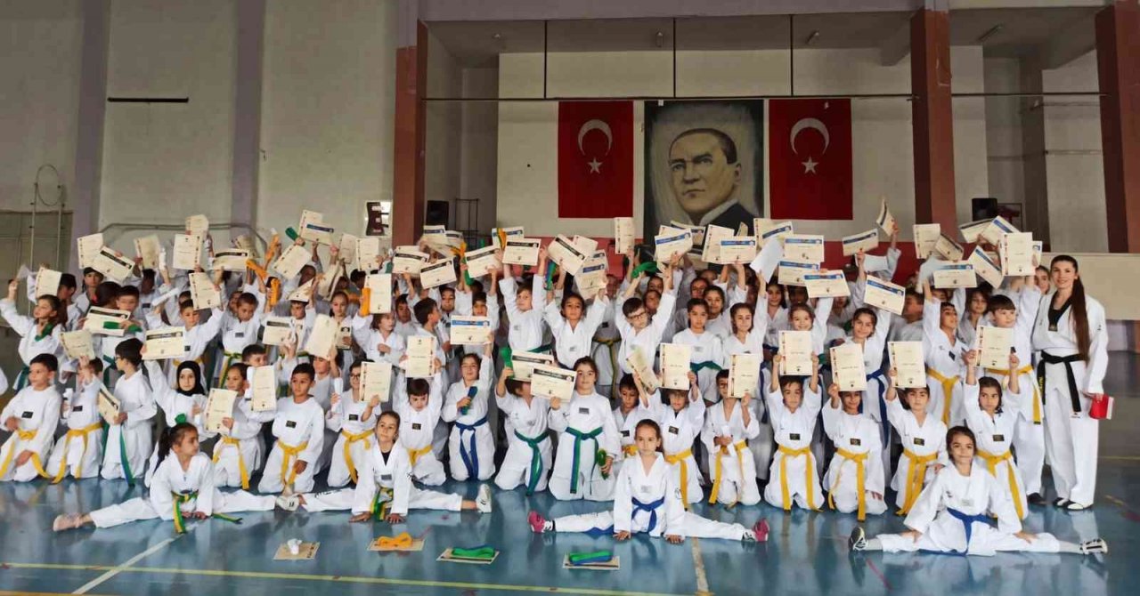 Bozüyük’te taekwando kuşak sınavı yapıldı