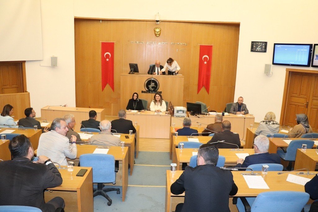 Meclis bütçeyi görüştü