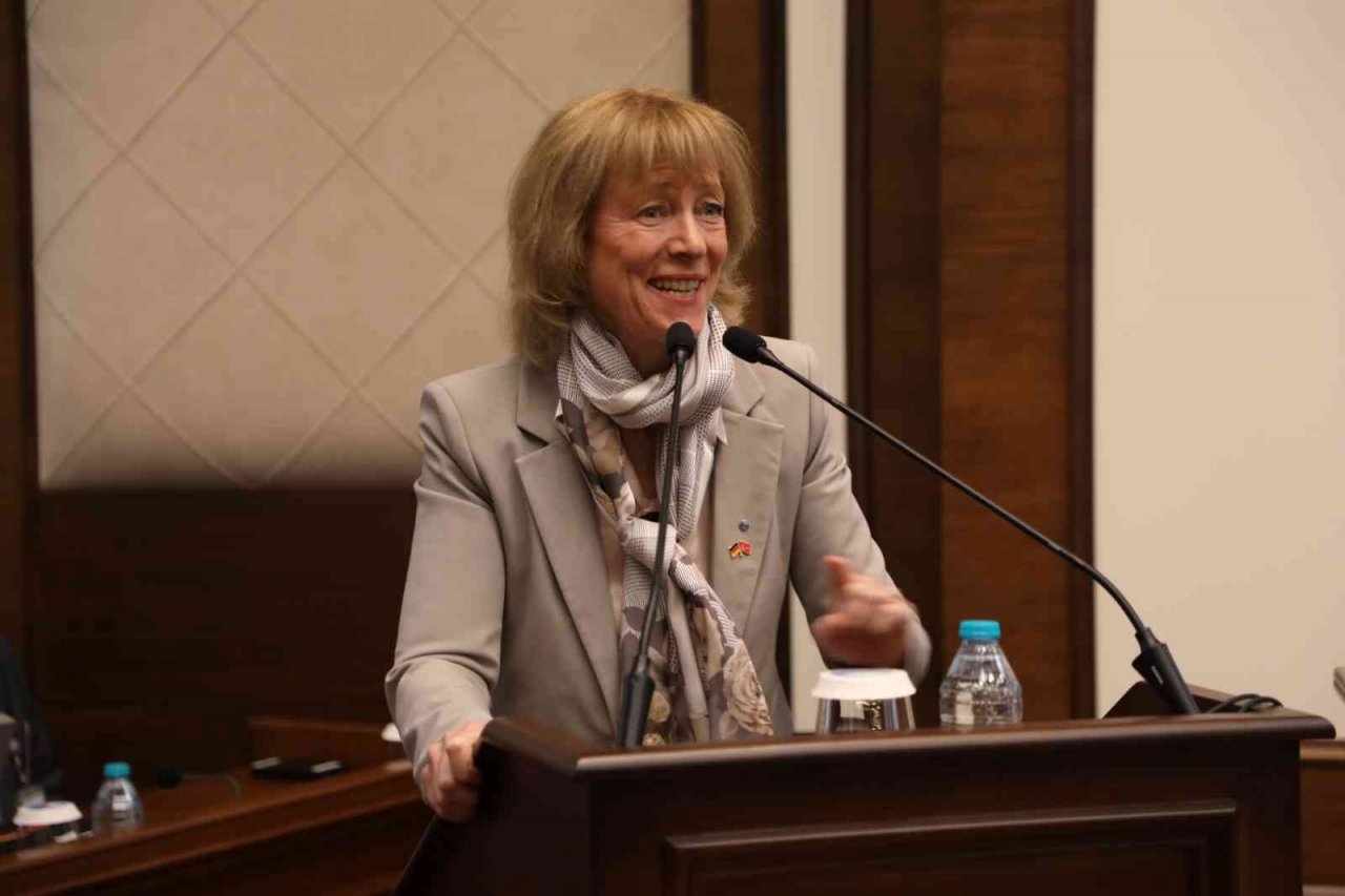 Büyükçekmece ve Gelsenkirchen iklim değişikliği ile birlikte mücadele edecek