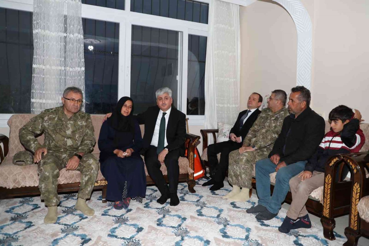 Vali Doğan: "Her zaman şehit ailelerimizin yanındayız"