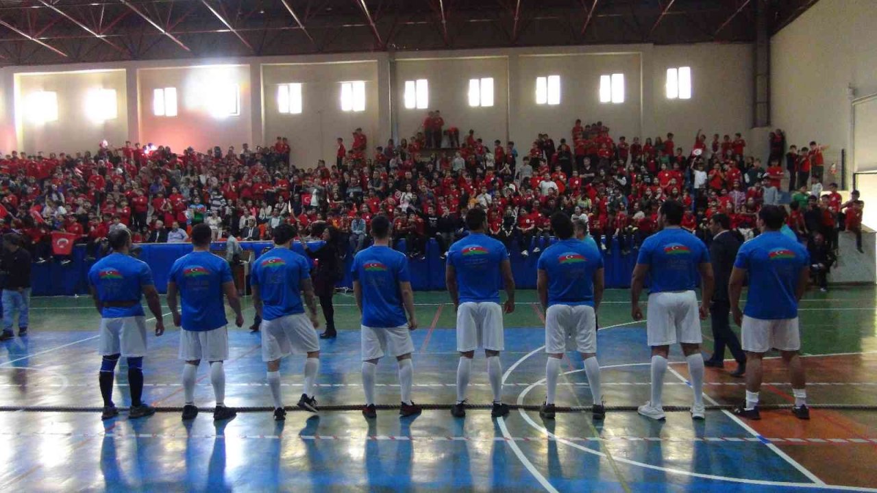 Uluslararası Halat Çekme Şampiyonası Silifke’de yapıldı