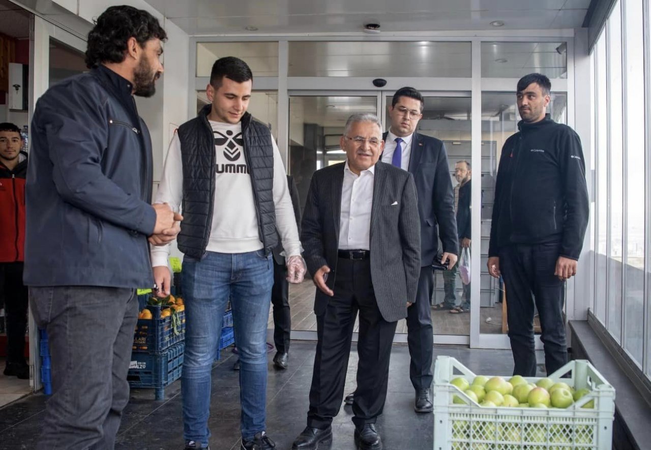 Başkan Büyükkılıç Mimarsinan Mahallesi’nde