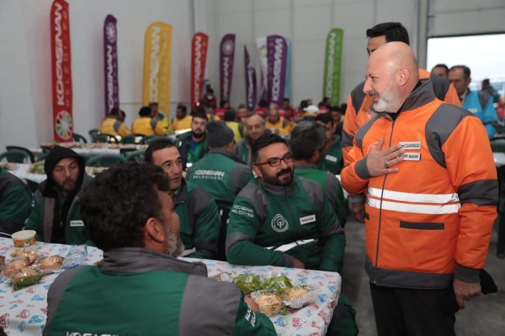 Başkan Çolakbayrakdar: "Türkiye’ye örnek olan belediyeyiz"