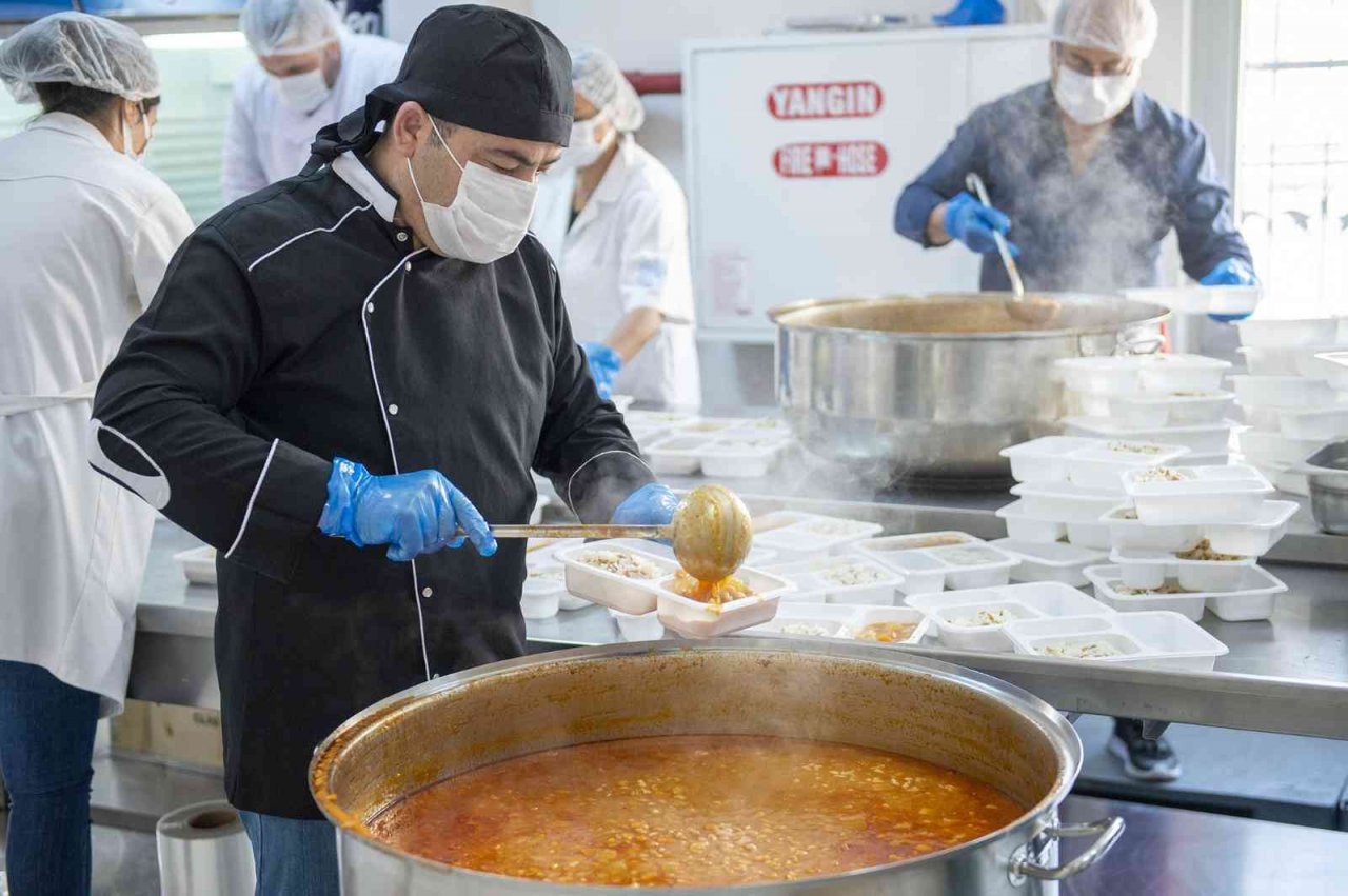 Seyhan’da "sosyal mutfak" hayata geçiyor