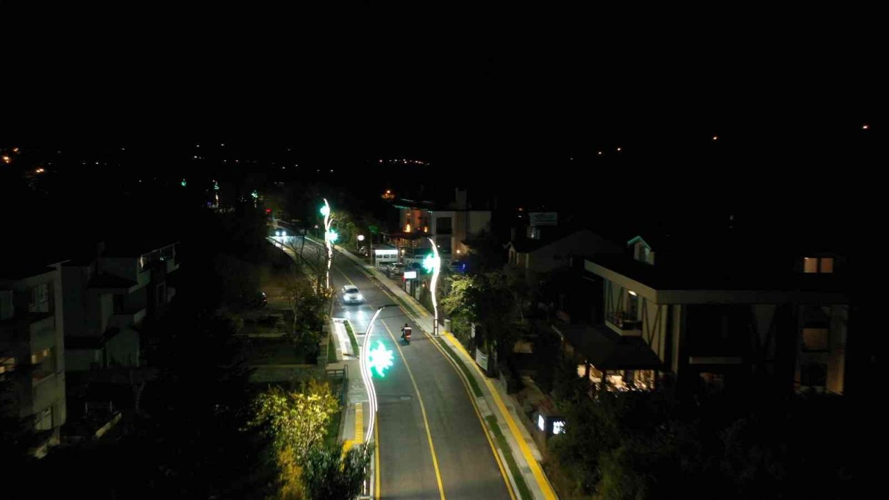 Şile’de Yakuplu Caddesi, yüzlerce vatandaşın katılımıyla hizmete açıldı