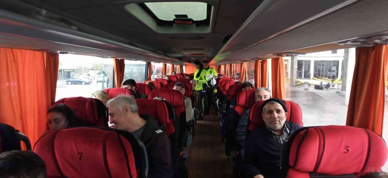 Otobüs kazaları trafik ekiplerini harekete geçirdi