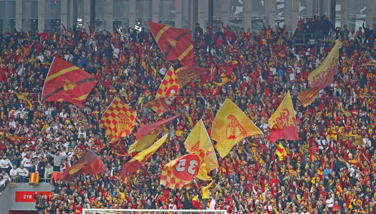 İzmir derbisinin biletleri satışa çıktı