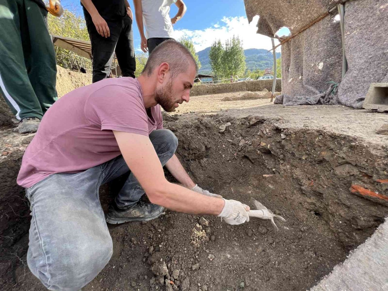 Amastris Antik Kenti’nde tılsımlı olduğuna inanılan amulet bulundu