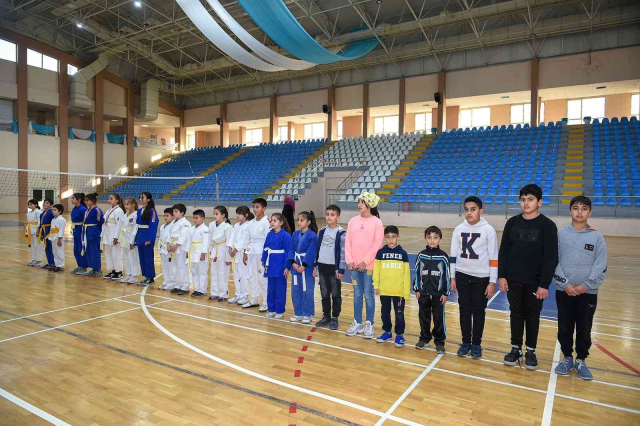 316 Altındağlı minik, judocu oldu