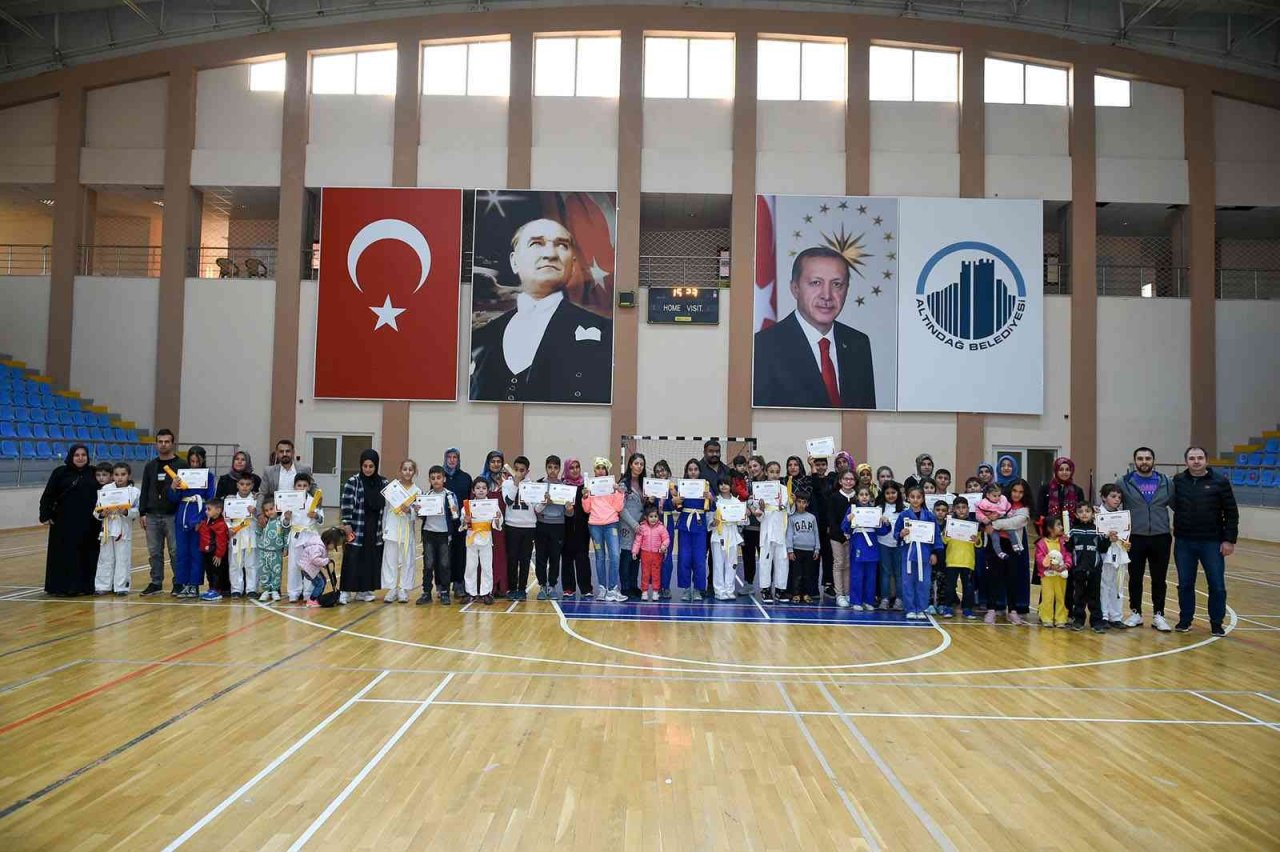 316 Altındağlı minik, judocu oldu