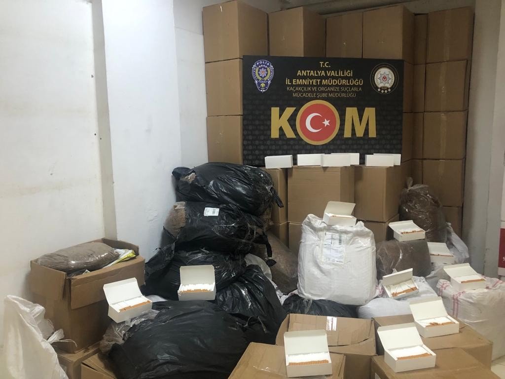 Kaçak tütün ticaretinden 10 şahsa işlem yapıldı