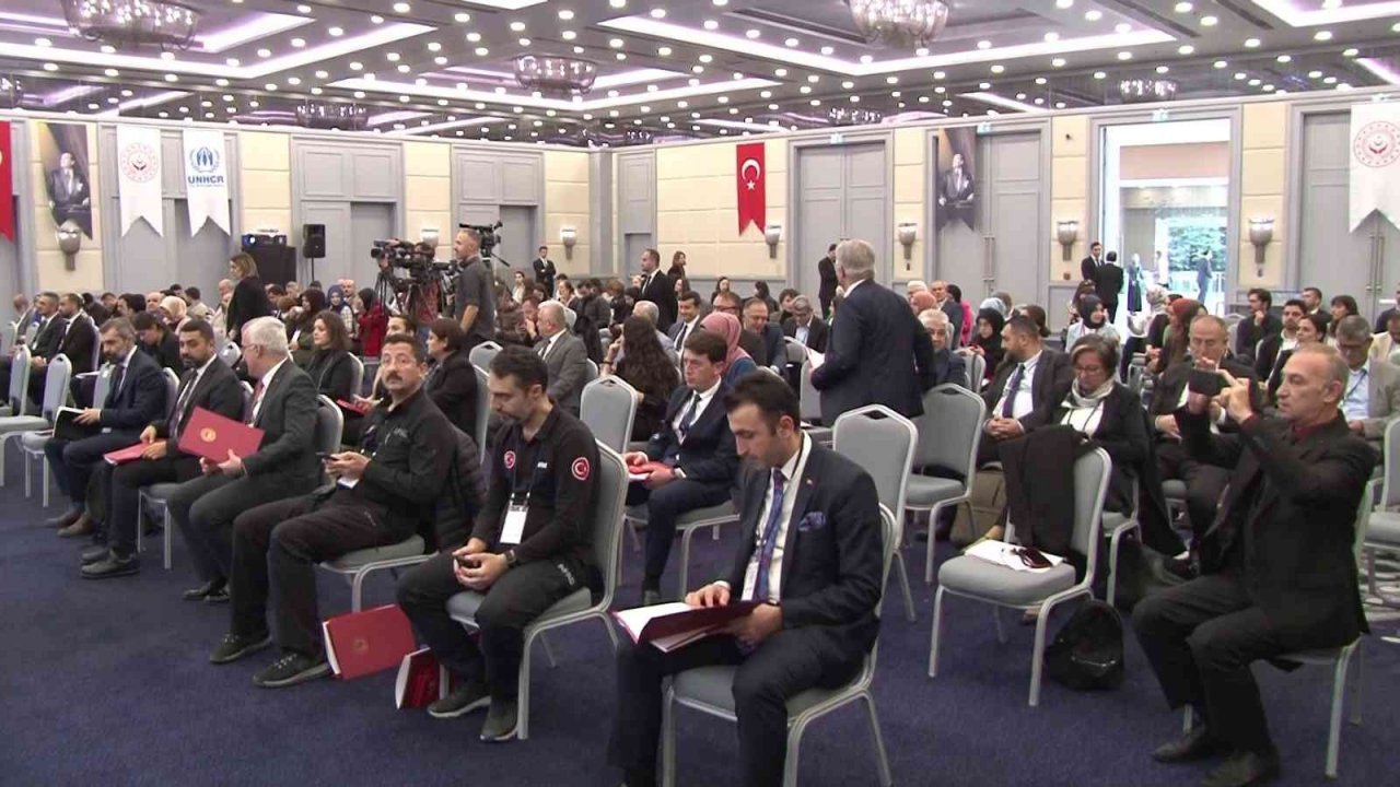 Bakan Derya Yanık: “Türkiye göç ve mülteciler bakımından köprü vazifesi görüyor”