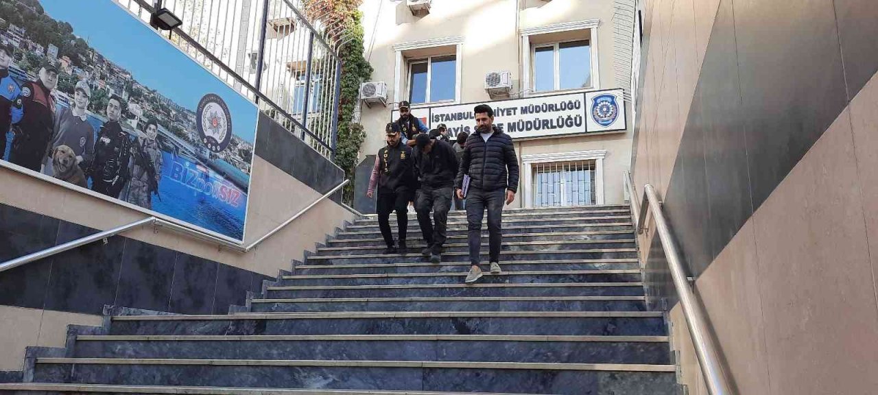 Otomobil malzemelerini çalan 3 şahıs yakalandı