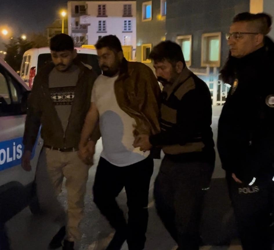 Savaştan kaçtılar yangında hayatlarını kaybettiler