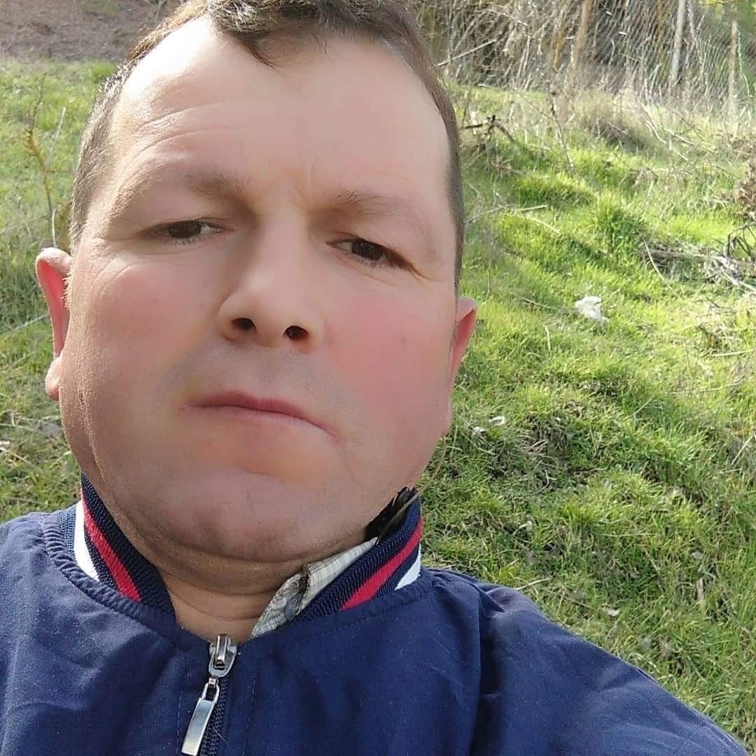 Devrilen traktörün altında kalan 4 çocuk babası çiftçi hayatını kaybetti