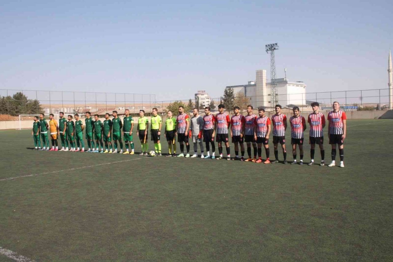 Şehitkamil Belediyespor yenilmezliğini sürdürdü