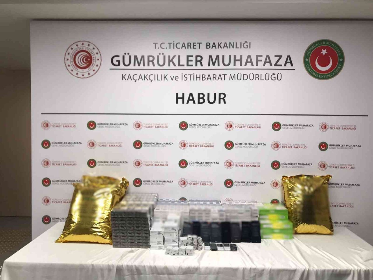 Habur Sınır Kapısı’nda kaçak sigara operasyonları