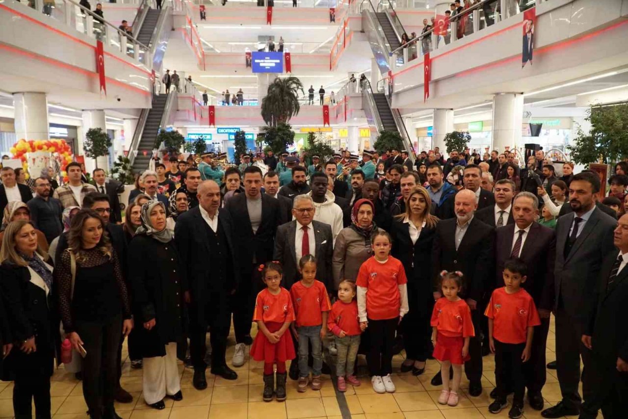 ’Kayserispor Aşkı Sergisi’ açıldı