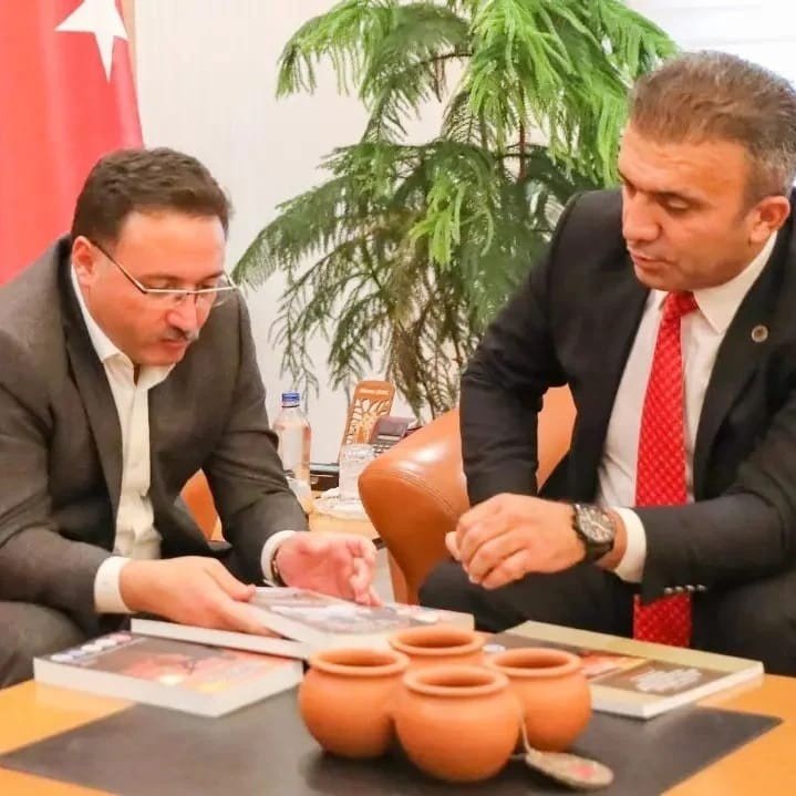 Develililer Derneği’nden Vali Çiçek’e ziyaret