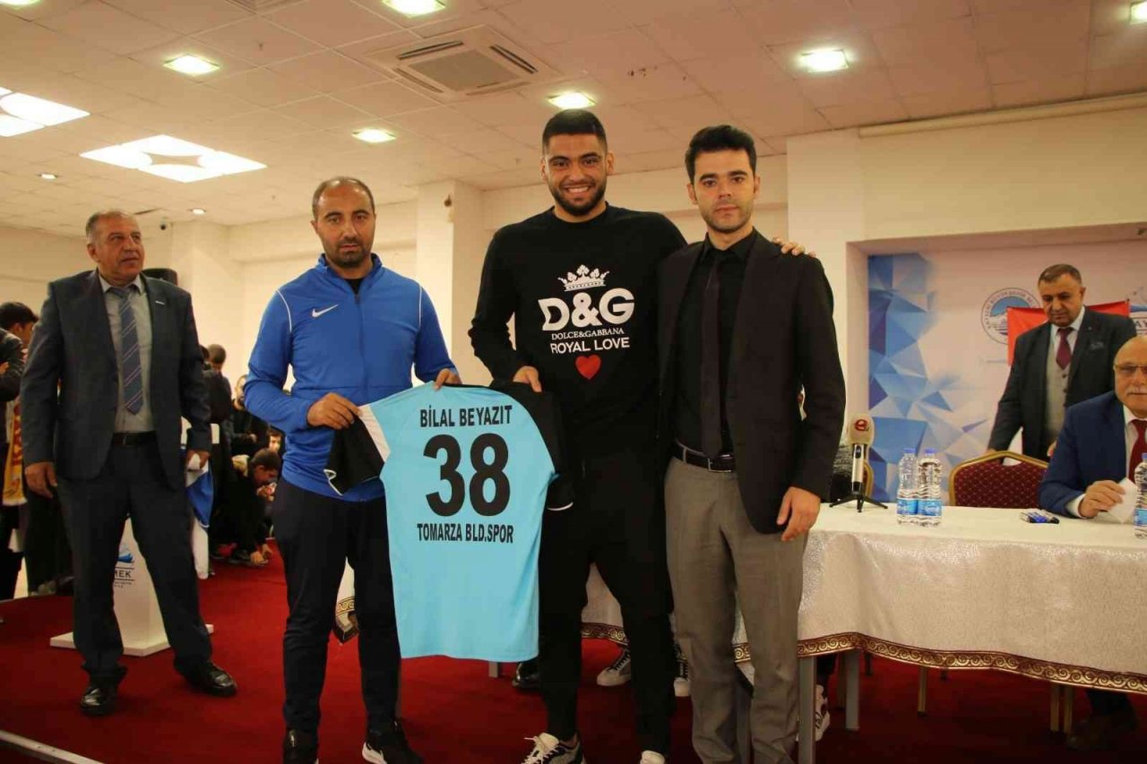 Kayserisporlu oyuncular, Tomarza’da öğrencilerle buluştu