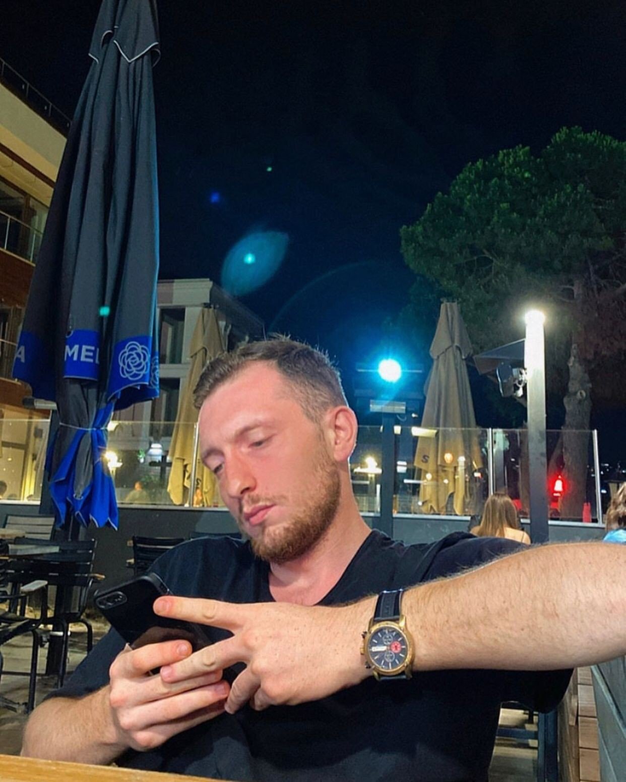 Küçükçekmece’de 22 yaşındaki gencin yemekten zehirlenerek öldüğü iddiası