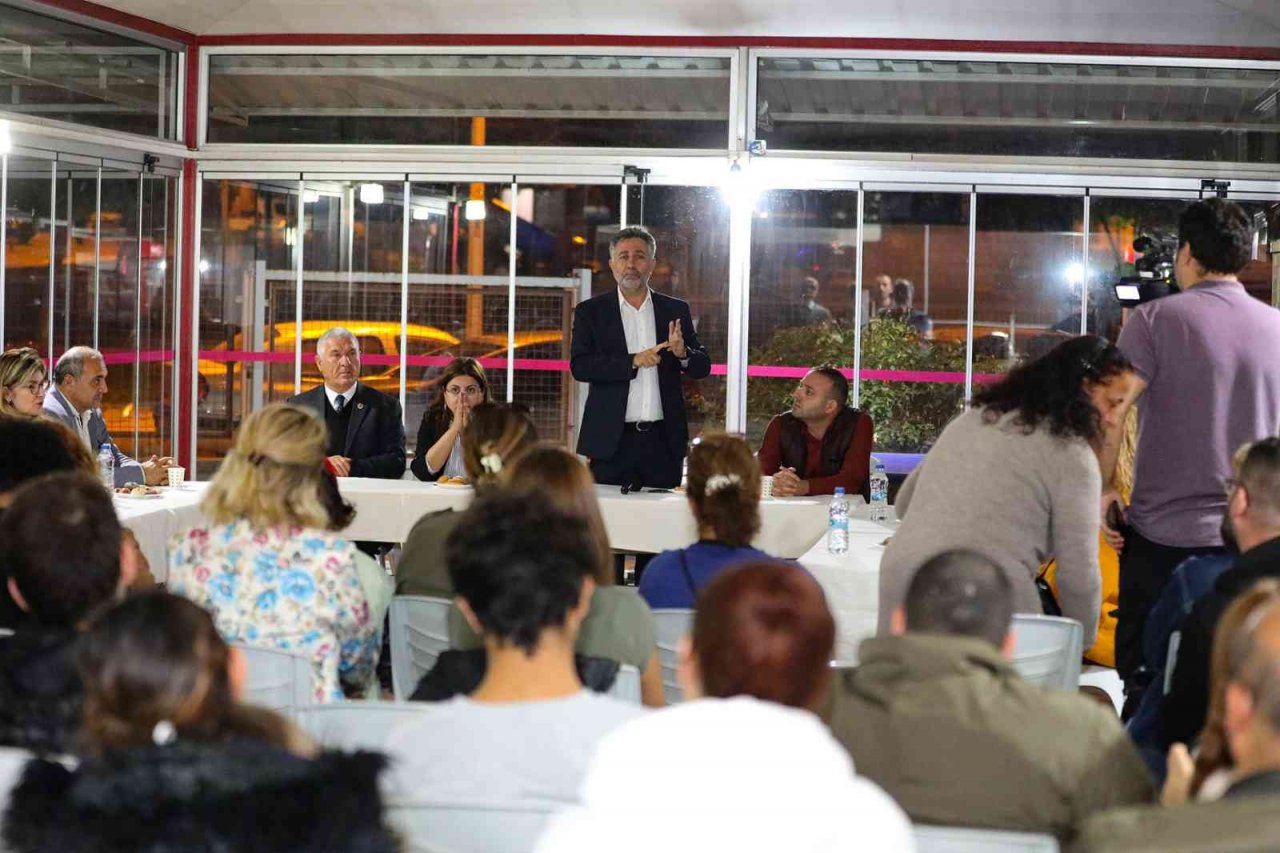 Başkan Sandal: "Bayraklı’yı sokaktan yönetiyoruz"