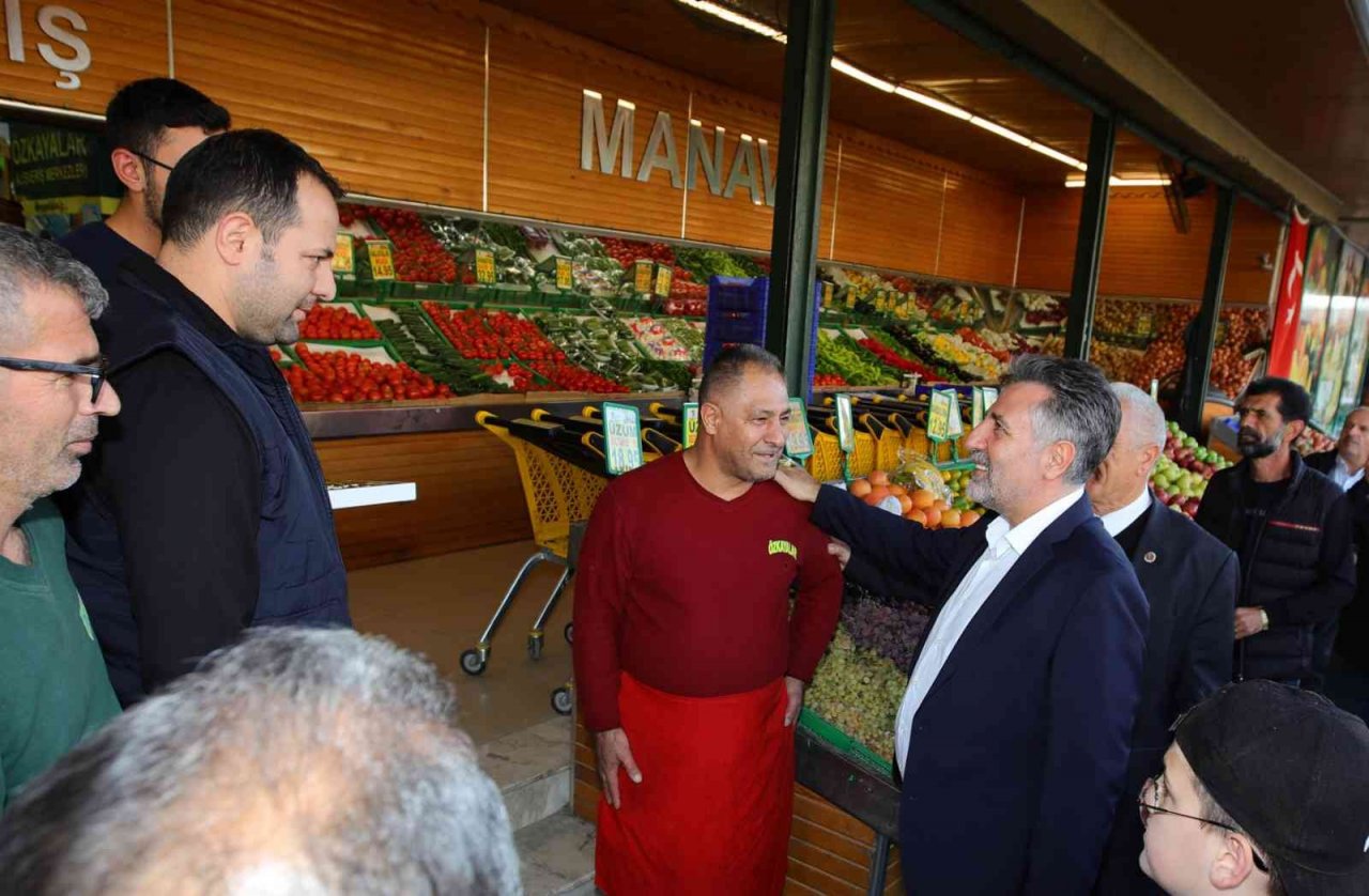 Başkan Sandal: "Bayraklı’yı sokaktan yönetiyoruz"