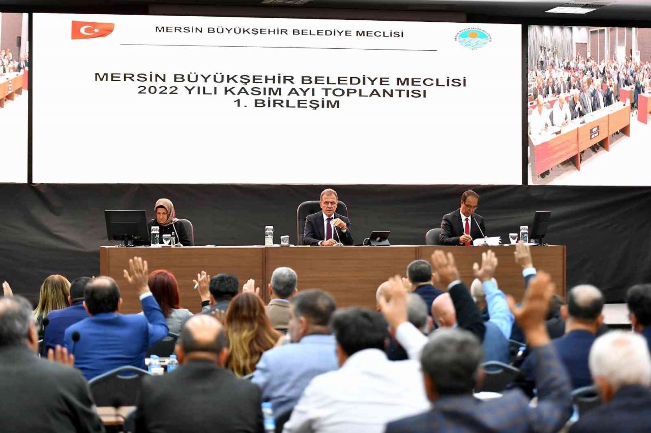 Seçer: "Mersin’de mezarlık konusunda sıkıntı kalmamıştır"