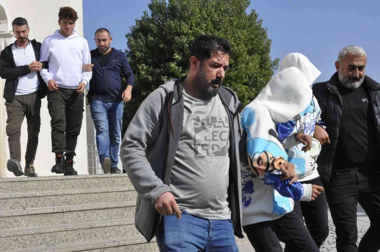 Fethiye’de 220 bin liralık cep telefonu çalan hırsızlar tutuklandı