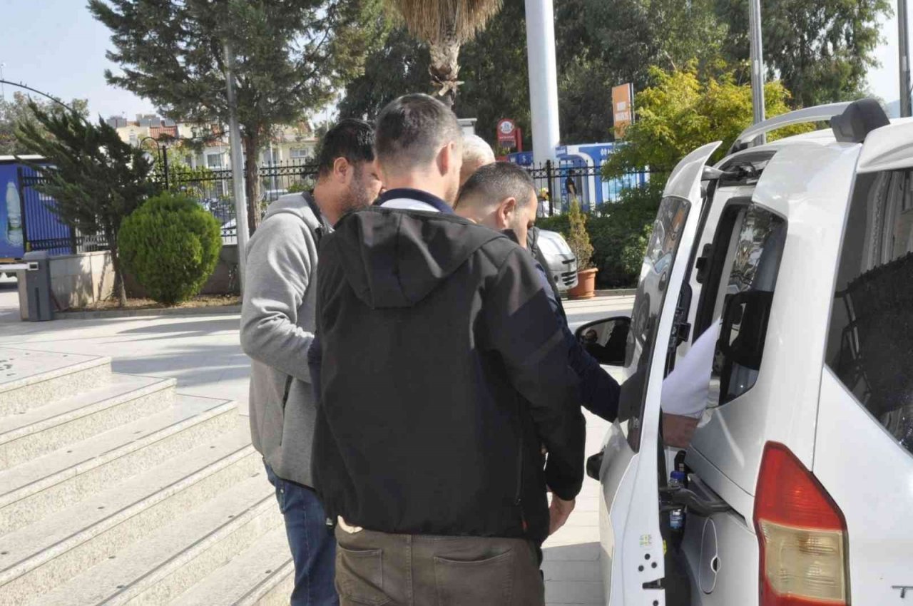 Fethiye’de 220 bin liralık cep telefonu çalan hırsızlar tutuklandı