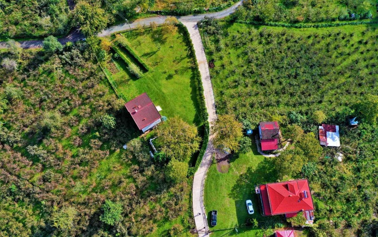 Altınordu’da beton yol çalışmaları sürüyor